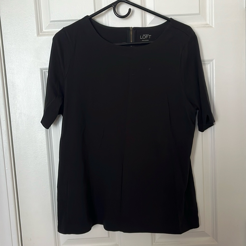 Ann Taylor Loft Short Sleeve Black Shirt with Zipper Back, Women Large